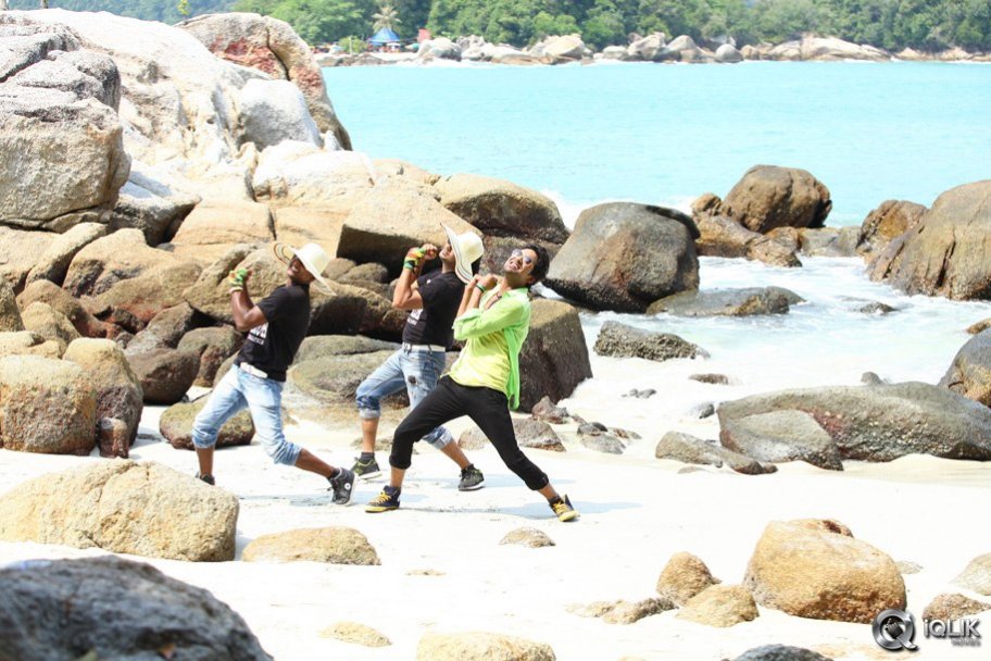 Paddanandi Premalo Mari